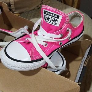 Kid converse